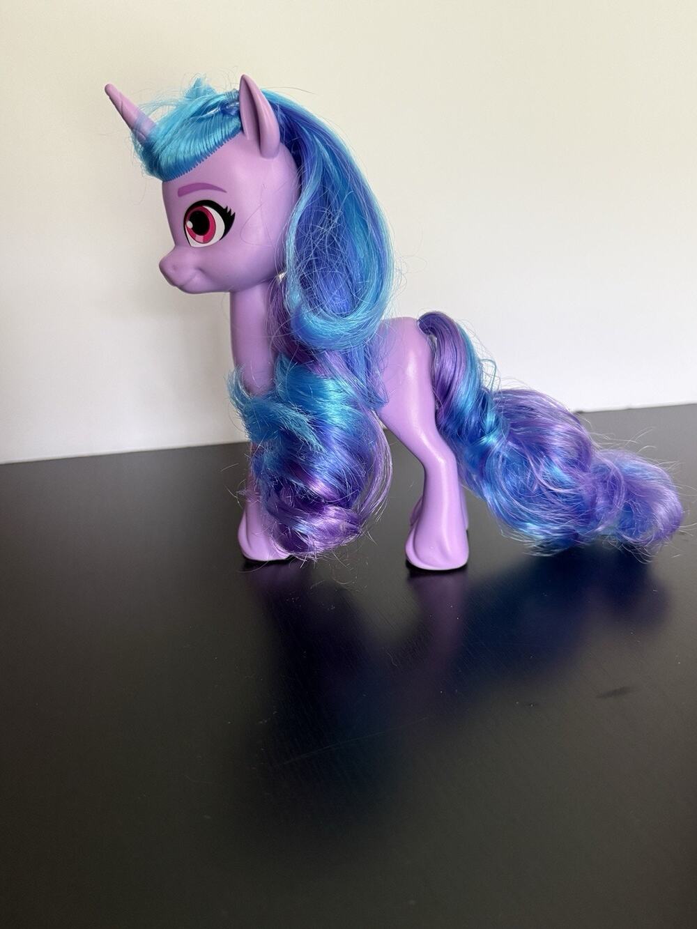 My Little Pony G5 2021 Izzy Moonbow Figure Brushable Hair Hasbro Unicorn